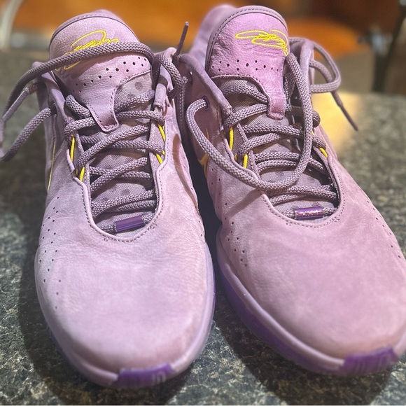 Nike Lebron 21 - Picture 2 of 5